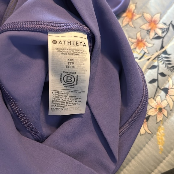 Athleta Salutation Stash Pocket II 7/8 Tight Tempest Violet Purple - Picture 9 of 9